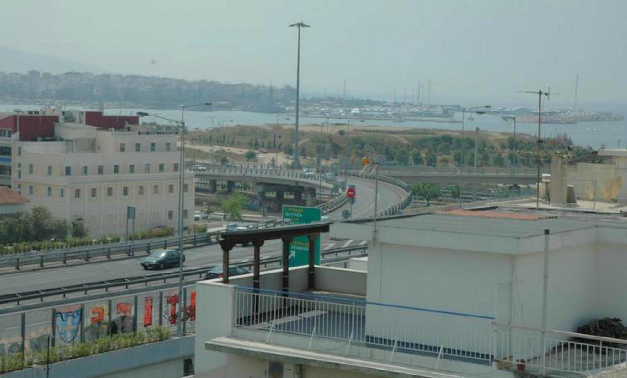 Prima Hotel Piraeus Exterior photo
